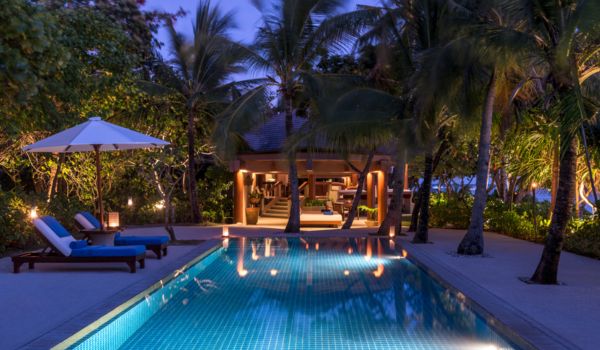 Private Luxury Suites Philippines Beachfront Premium